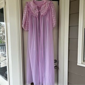 Vintage mid century 60’s sheer robe